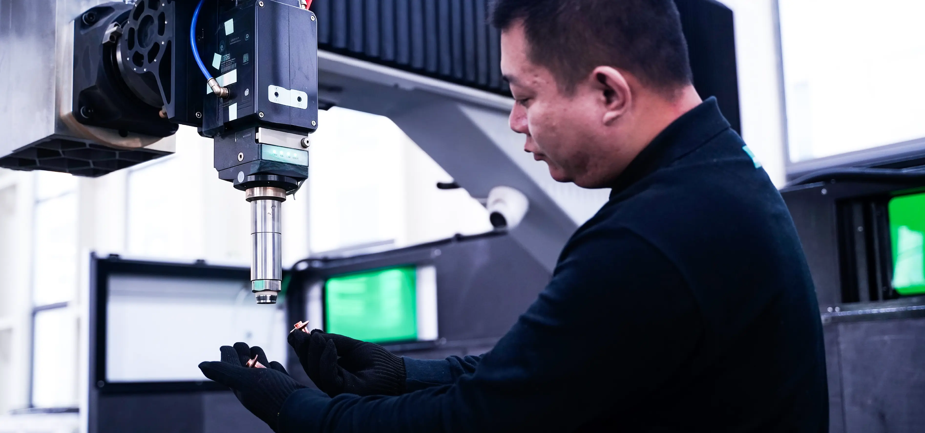 Pentauliahan Mesin Pemotongan Laser AORE GR-H.webp